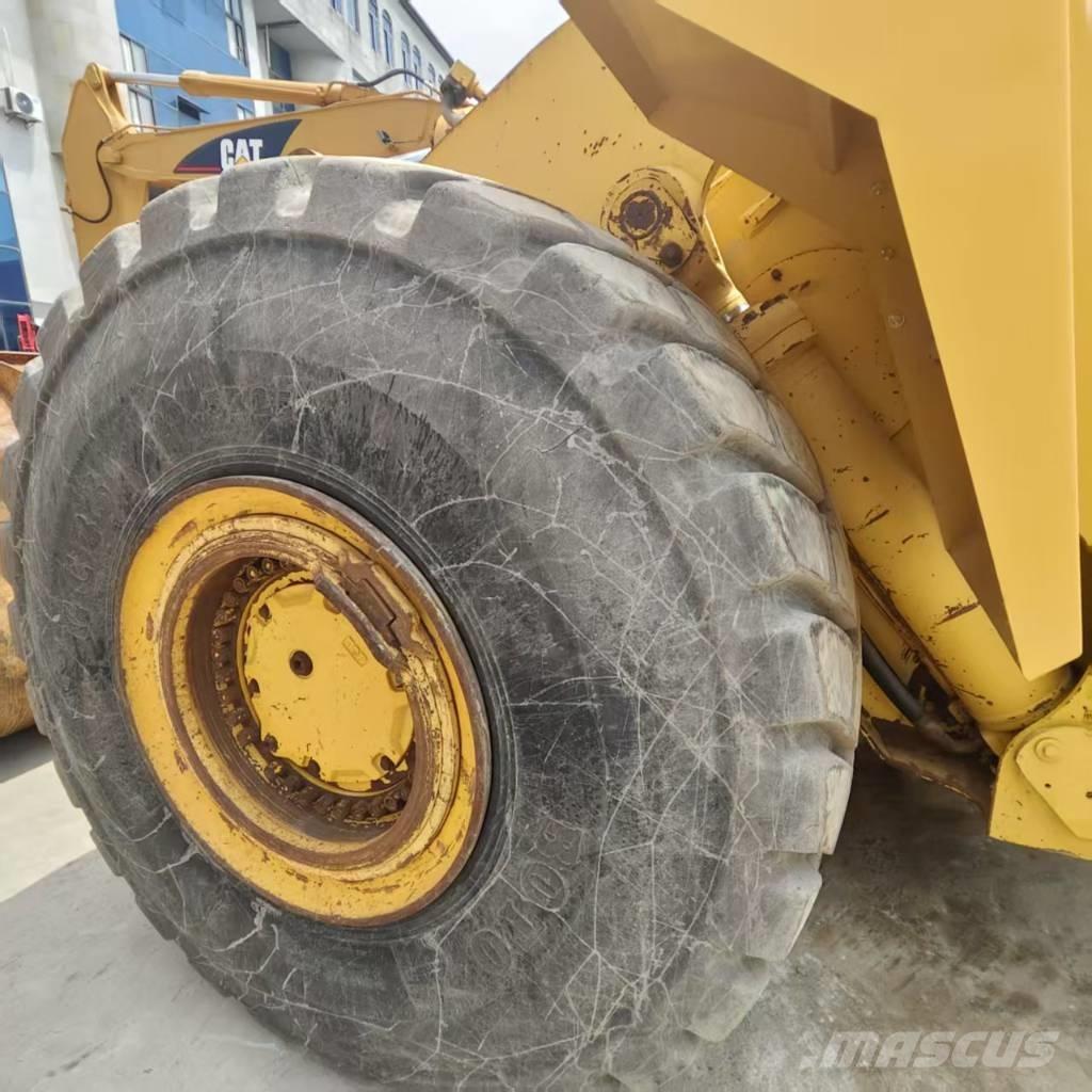 Komatsu WA 500-3 Фронтальные погрузчики