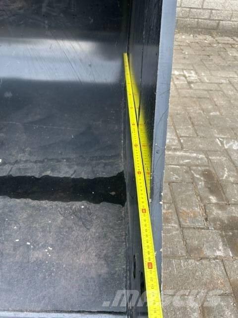 CAT Tanden bak CW 30 Ковши