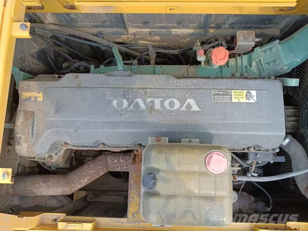 Volvo EC 480 Гусеничные экскаваторы