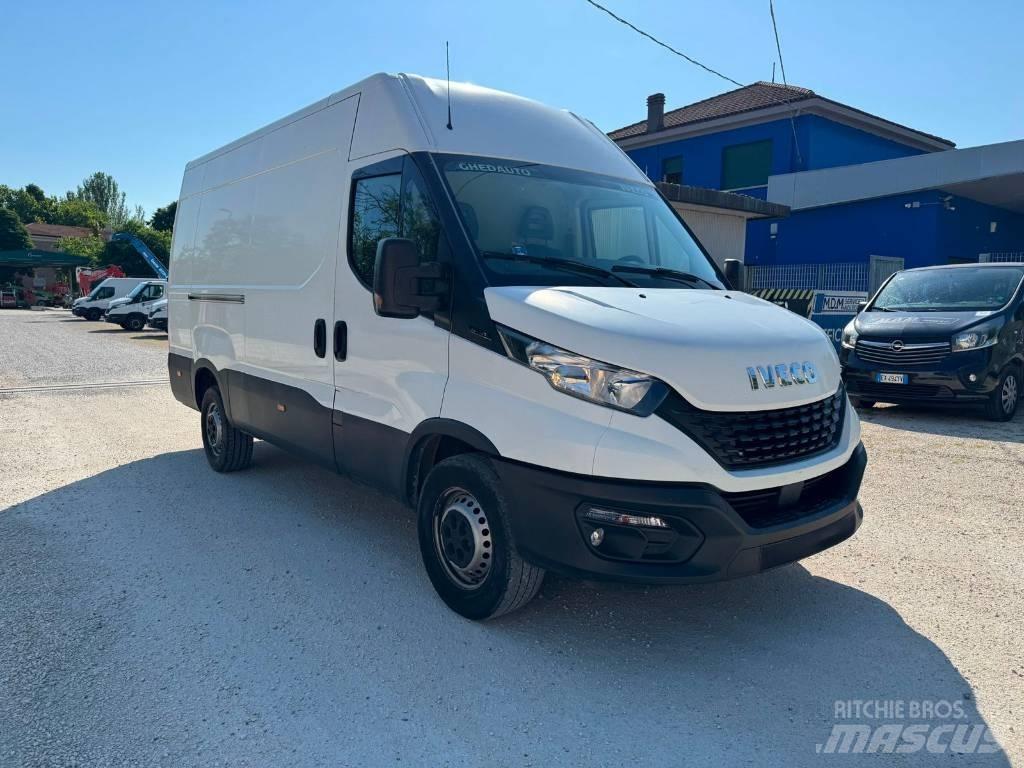 Iveco Daily 35s14 Изотермический фургон