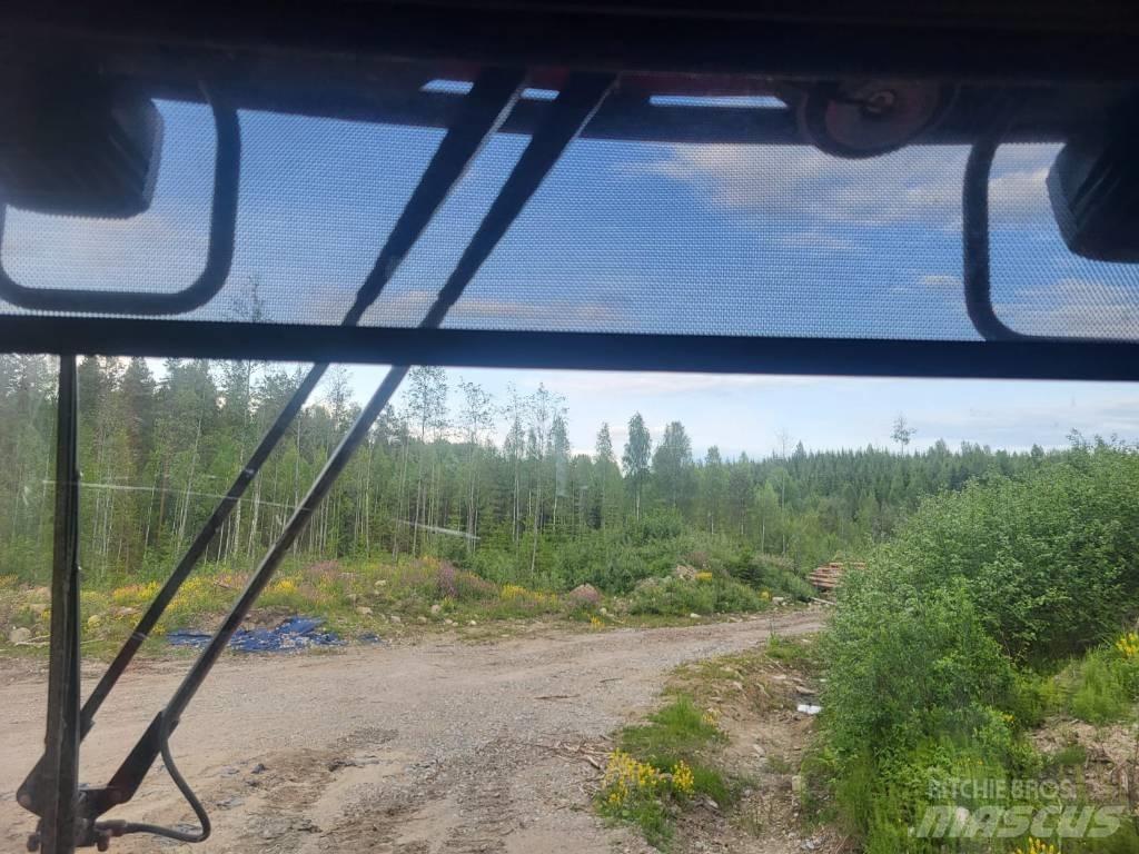 Komatsu 835 Форвардеры