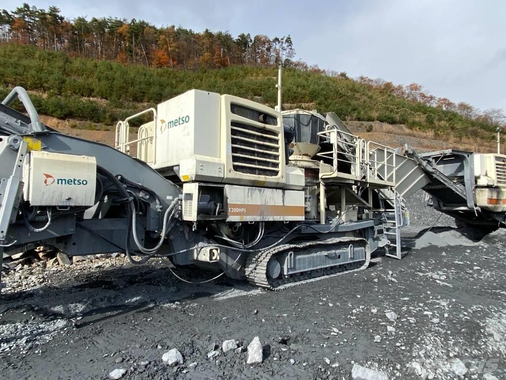 Metso LT 200 HP S Мобильные дробилки