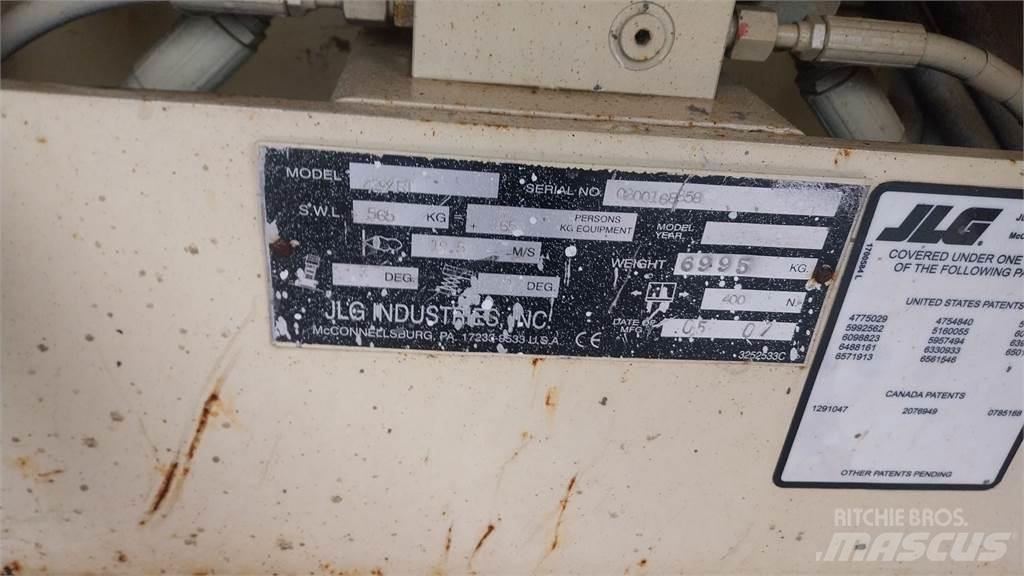 JLG 4394RT Ножничные подъемники