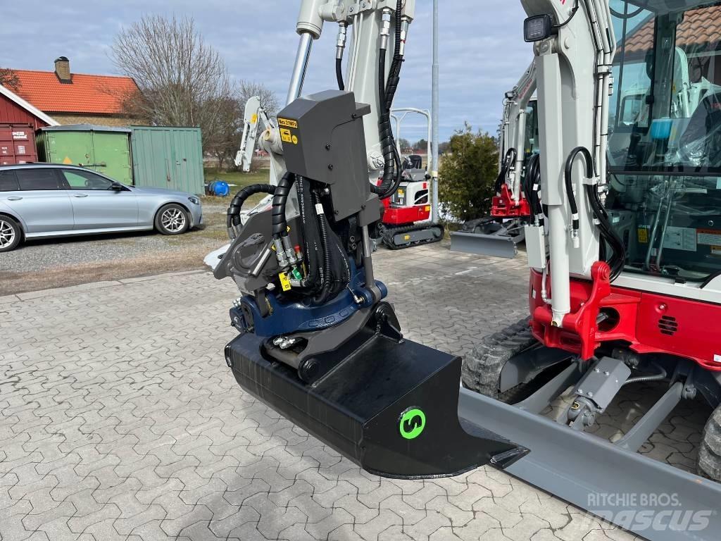 Takeuchi TB325R Мини-экскаваторы