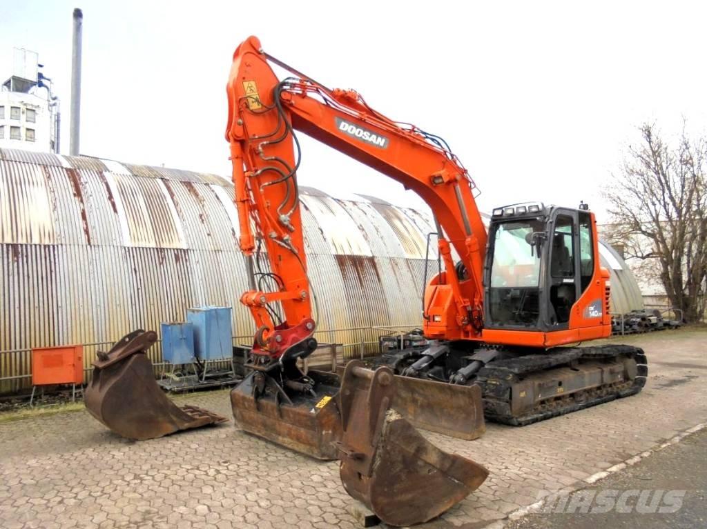 Doosan DX 140 LCR-3 Гусеничные экскаваторы