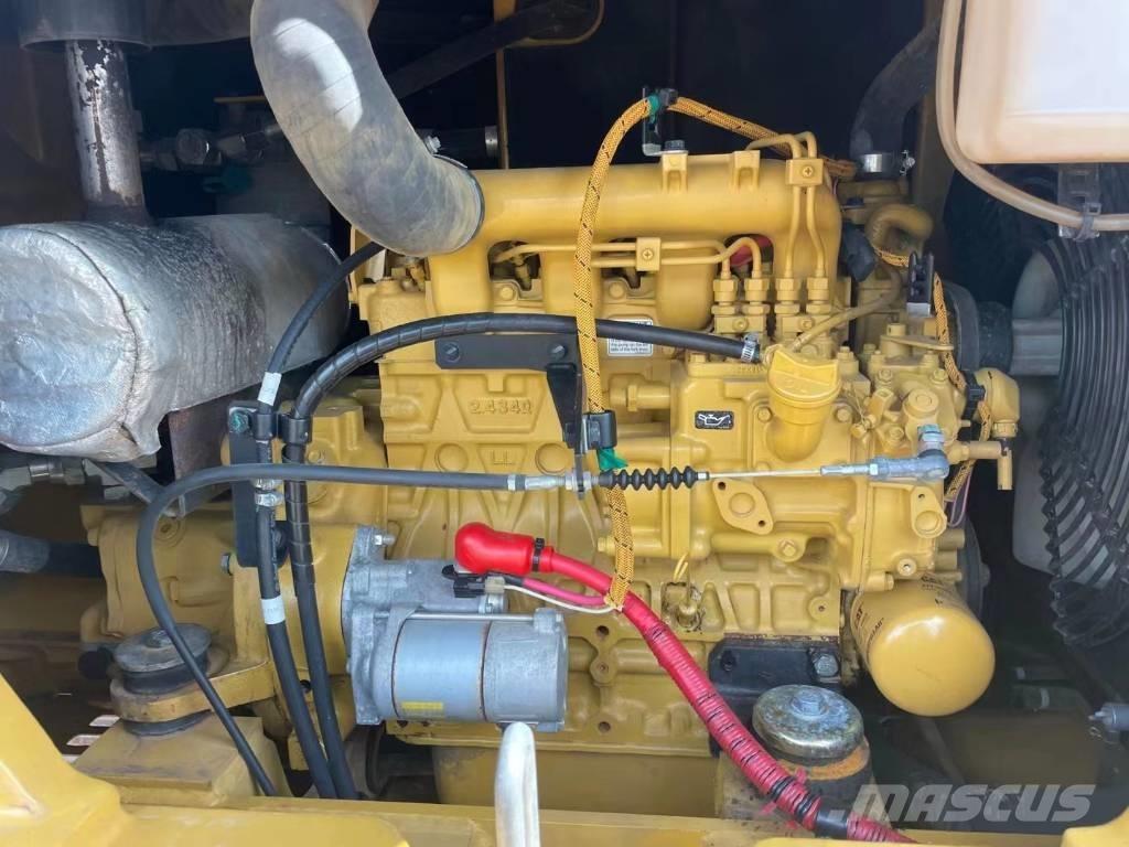 CAT 305.5E2 Мини-экскаваторы