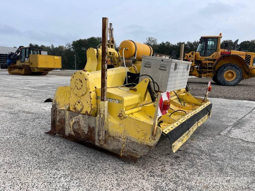 Bomag BSF 2500 Ресайклеры