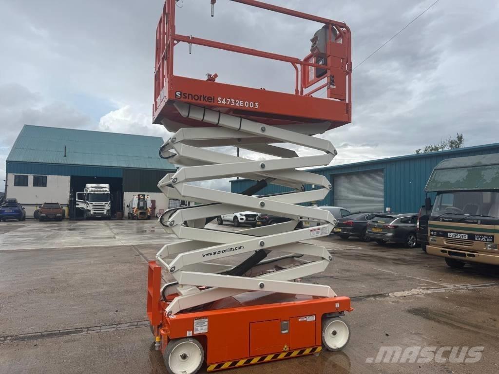Snorkel S 4732 E Ножничные подъемники