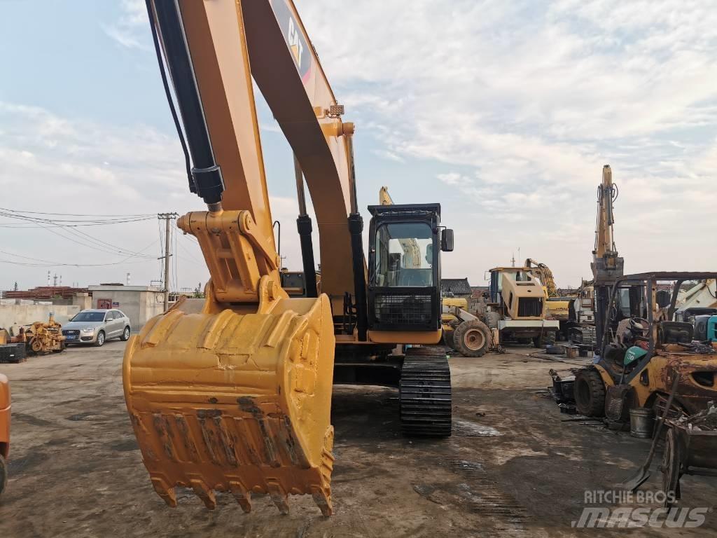 CAT 330DL Гусеничные экскаваторы