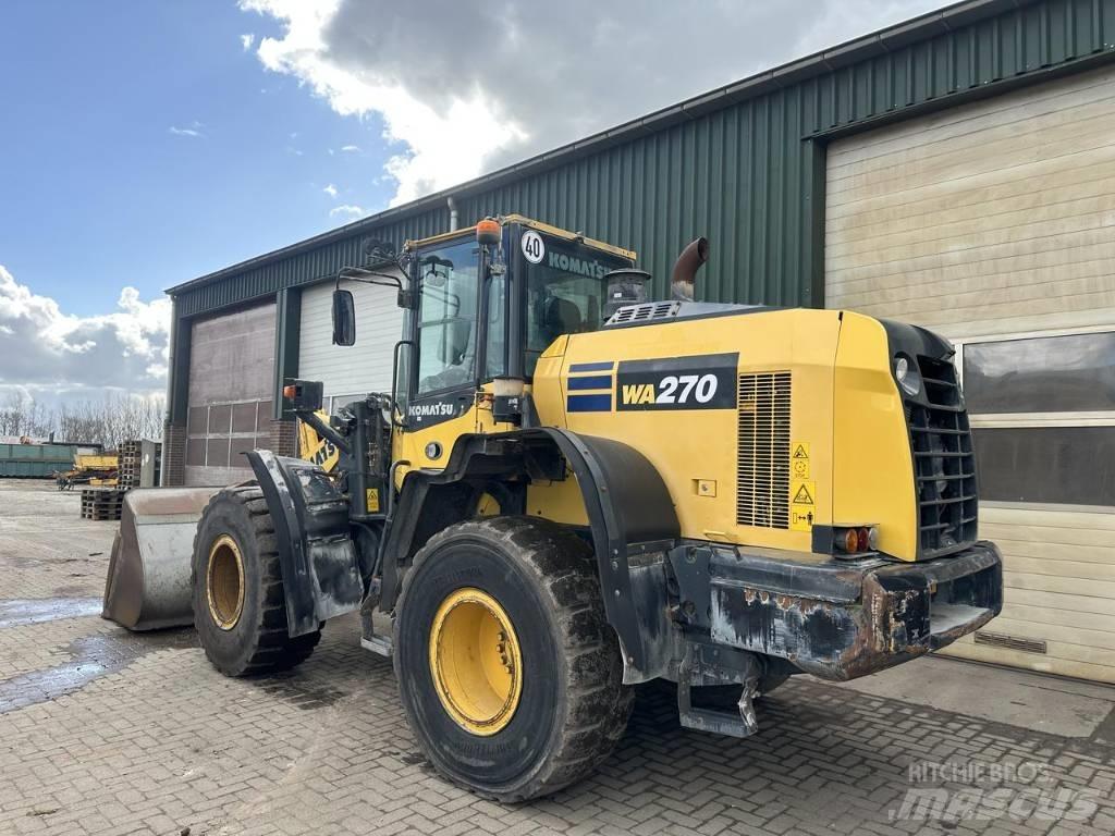 Komatsu WA270 8 Фронтальные погрузчики