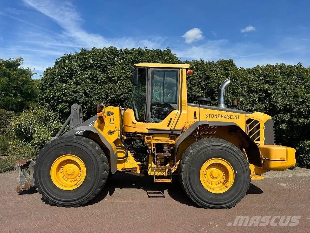 Volvo L120 F Фронтальные погрузчики