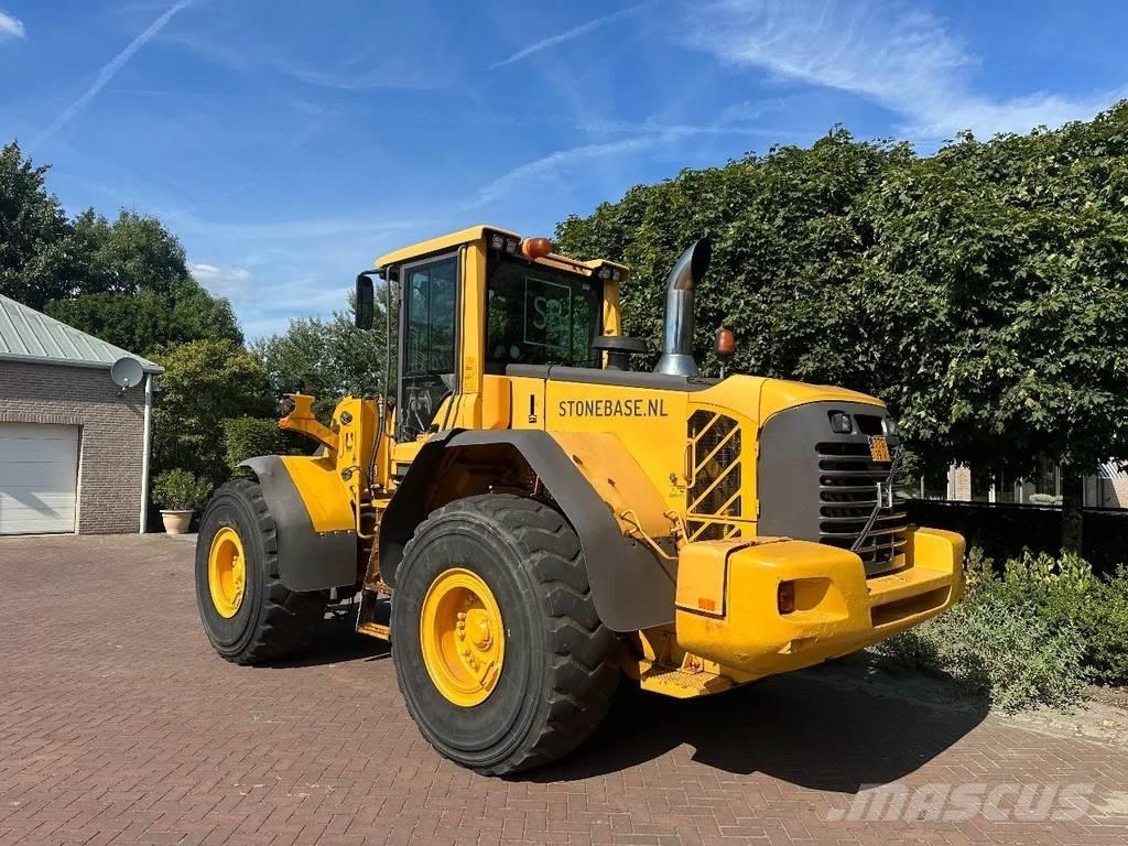 Volvo L120 F Фронтальные погрузчики