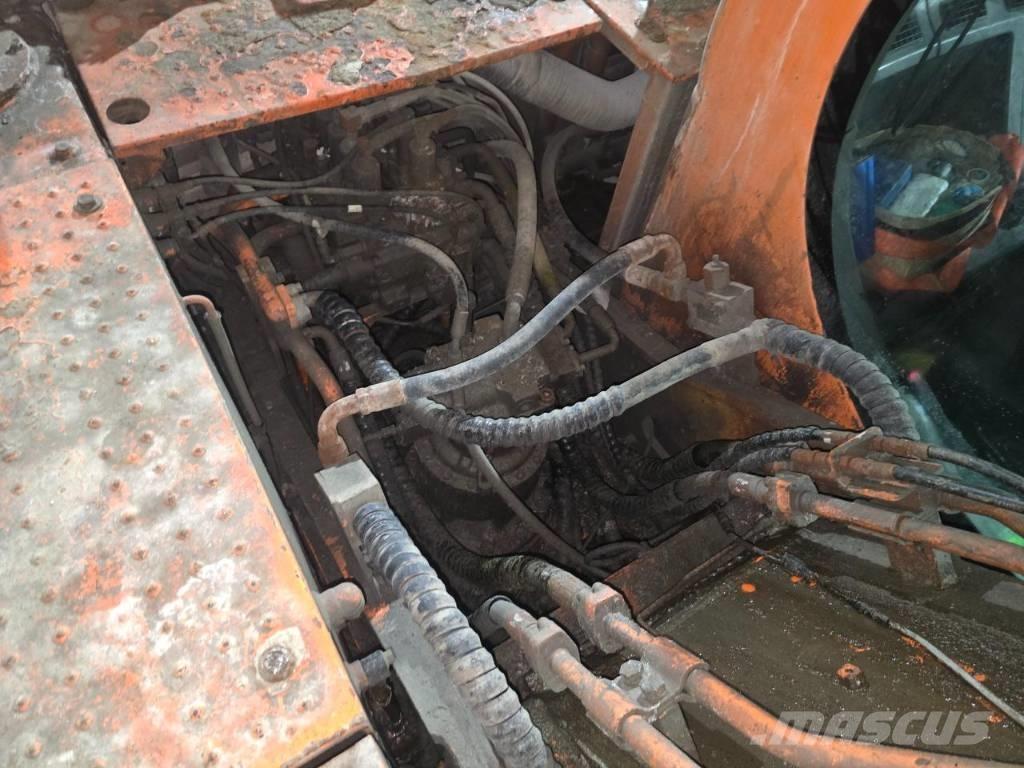 Doosan DX 210 W Колёсные экскаваторы