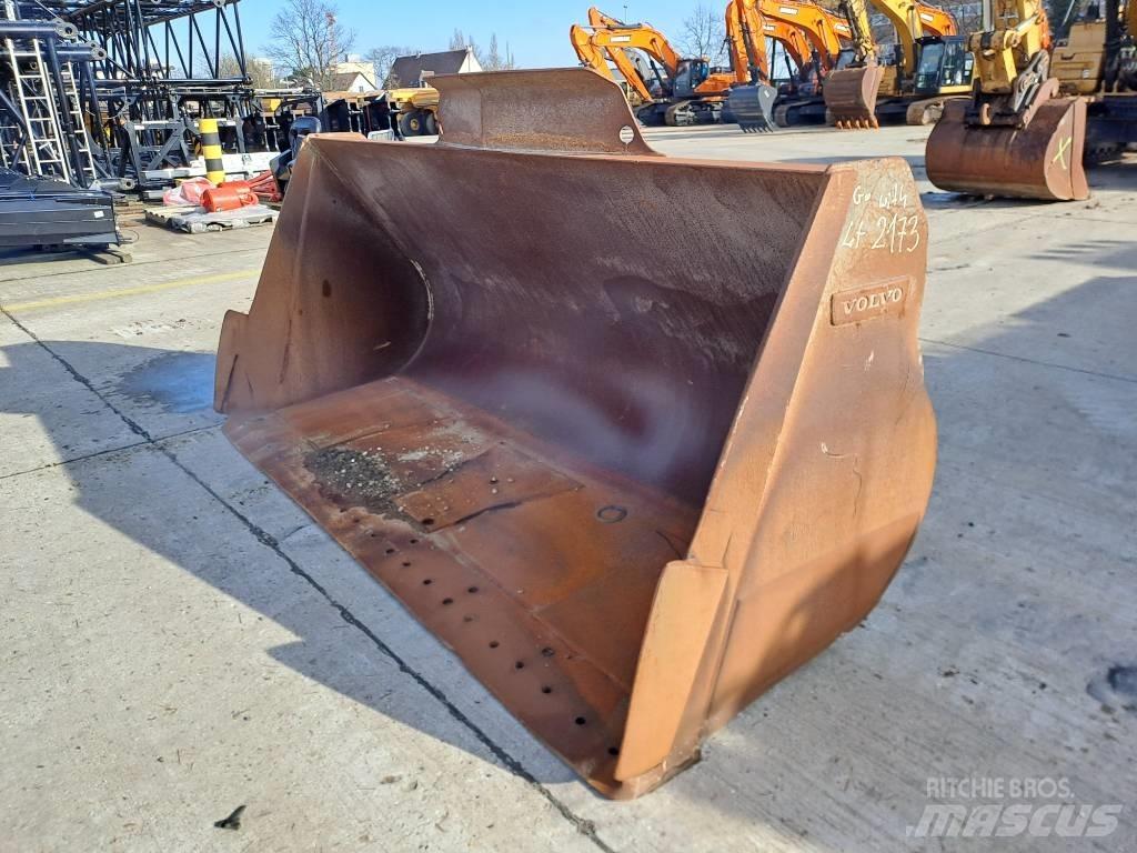 Volvo L 150 H Ковши