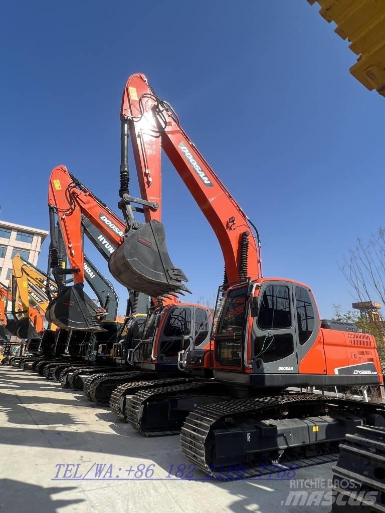 Doosan DX225 Гусеничные экскаваторы