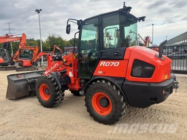 Kubota R 070 Фронтальные погрузчики