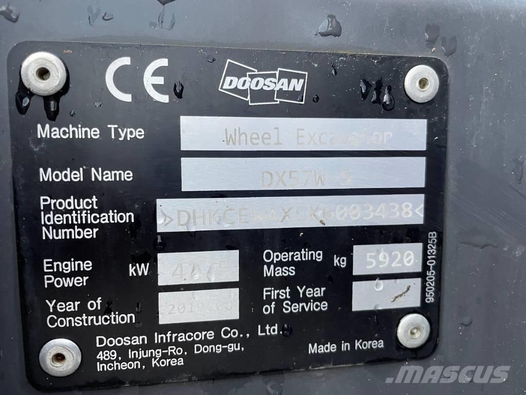 Doosan DX 57 W-5 Колёсные экскаваторы