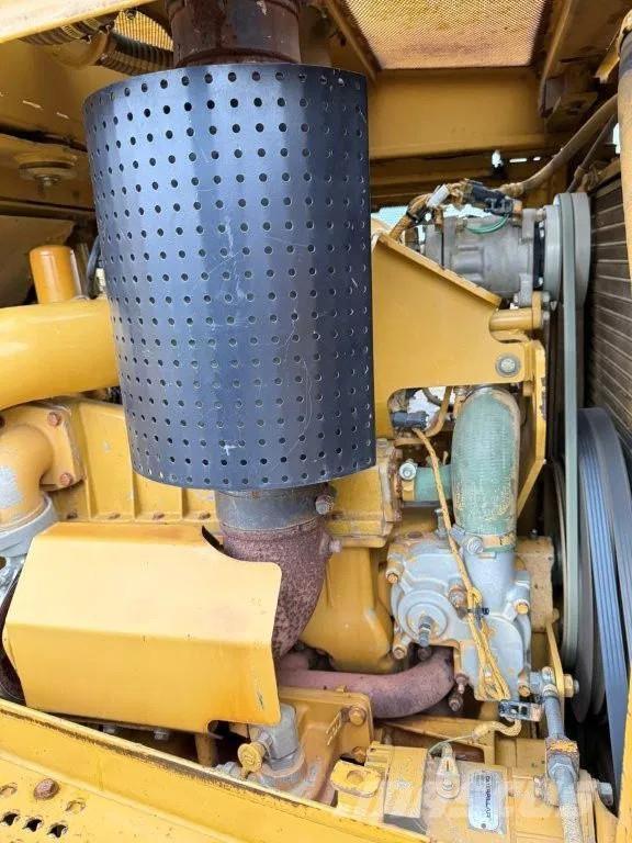 CAT D7R Гусеничные бульдозеры