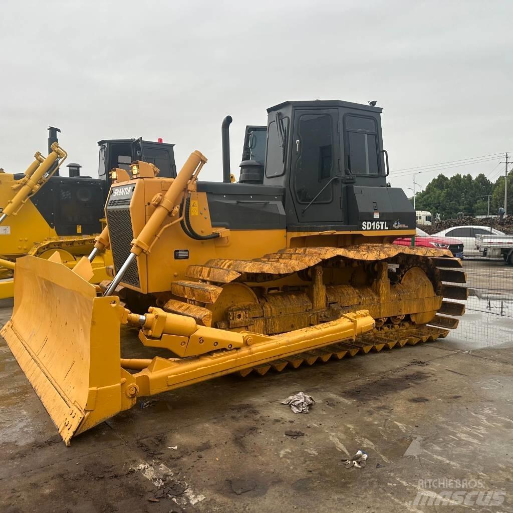 Shantui SD16 Гусеничные бульдозеры