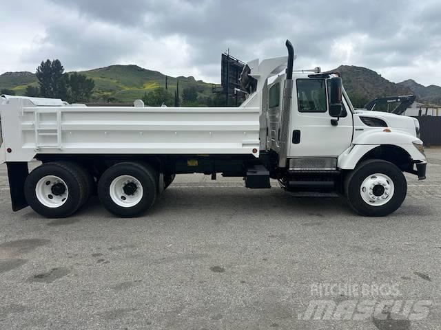 International 7400 Грузовики-Самосвалы