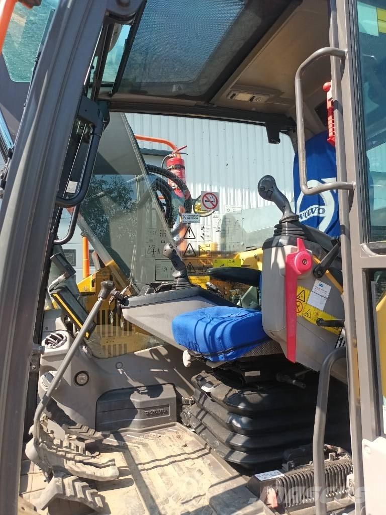Volvo ECR 145 E Гусеничные экскаваторы