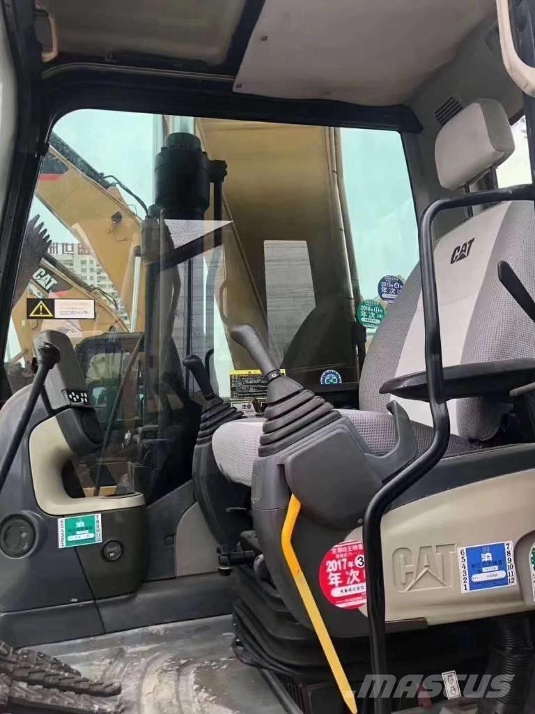 CAT 323 D Гусеничные экскаваторы