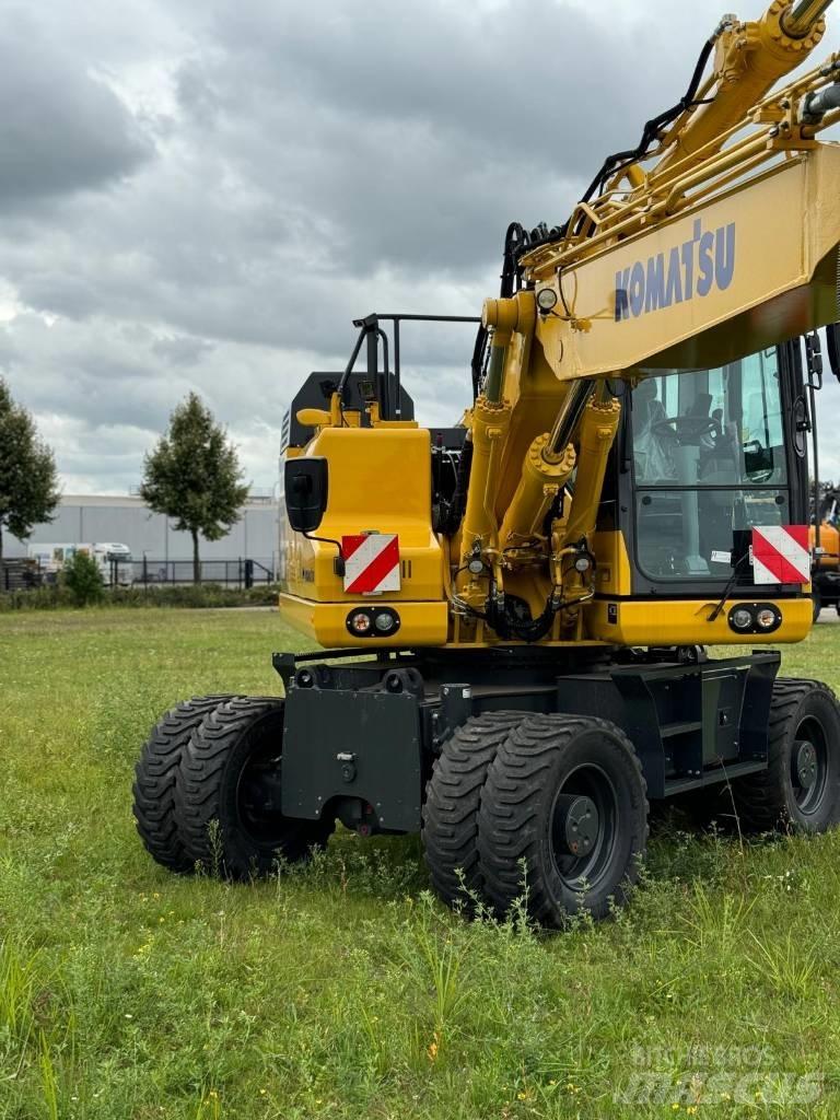 Komatsu PW180-11E0 Колёсные экскаваторы