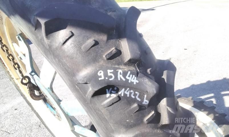 BKT 9.5R44 Шины и колёса