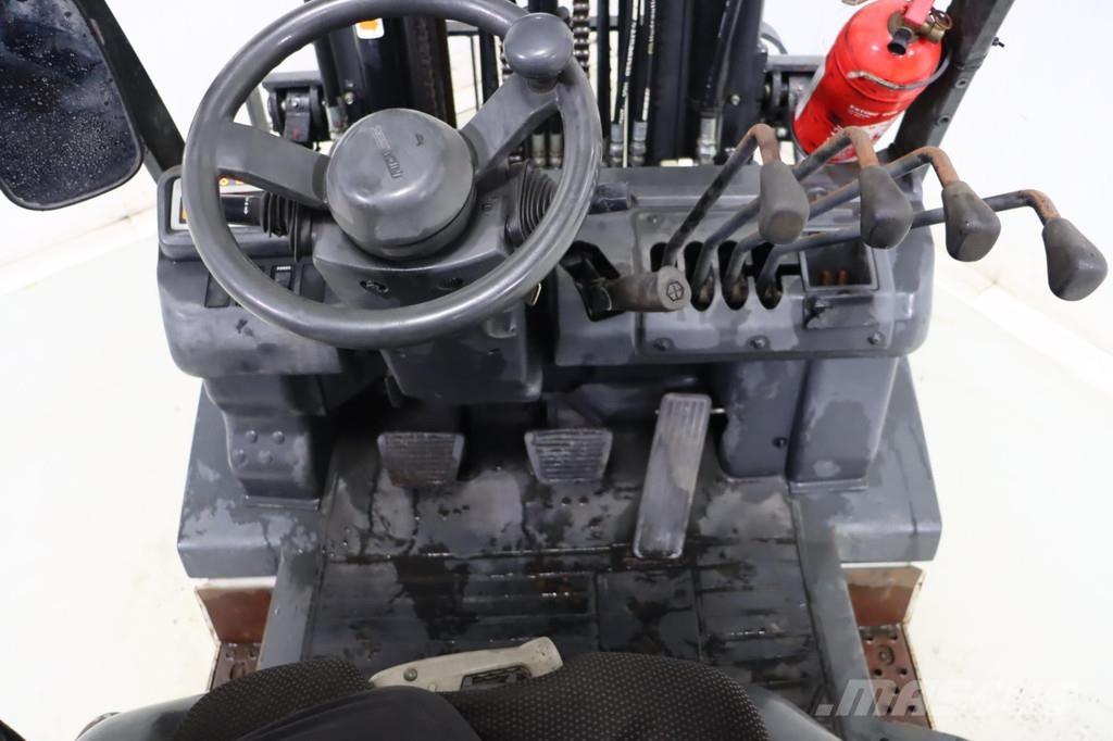 Nissan U1D2A20LQ Газовые погрузчики