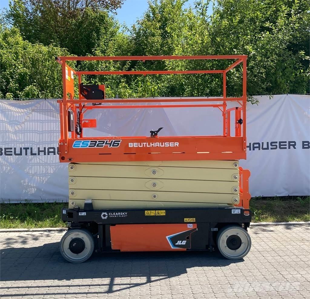JLG ES3246 Ножничные подъемники