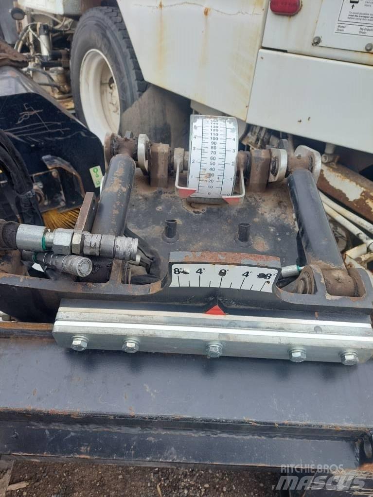 CAT PC305B Швонарезчики