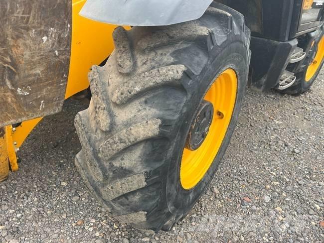 JCB 540-140 Телескопические погрузчики