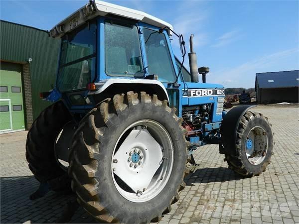 Ford 8210 Трактора