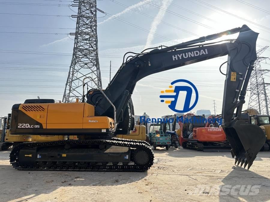 Hyundai R220LC-9S Гусеничные экскаваторы