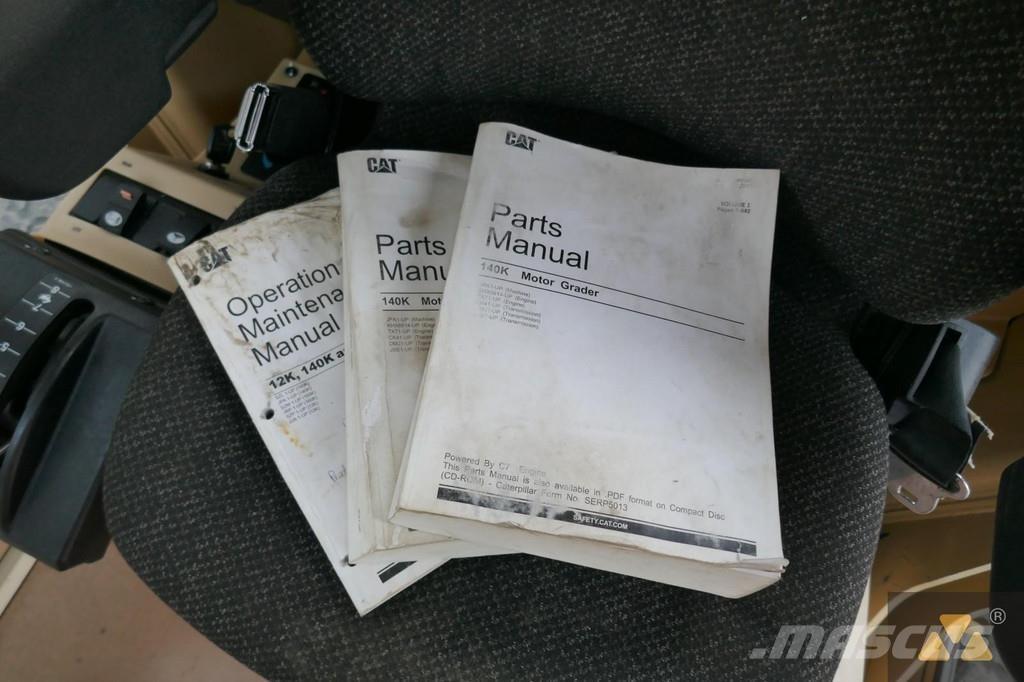 CAT 140K Грейдеры