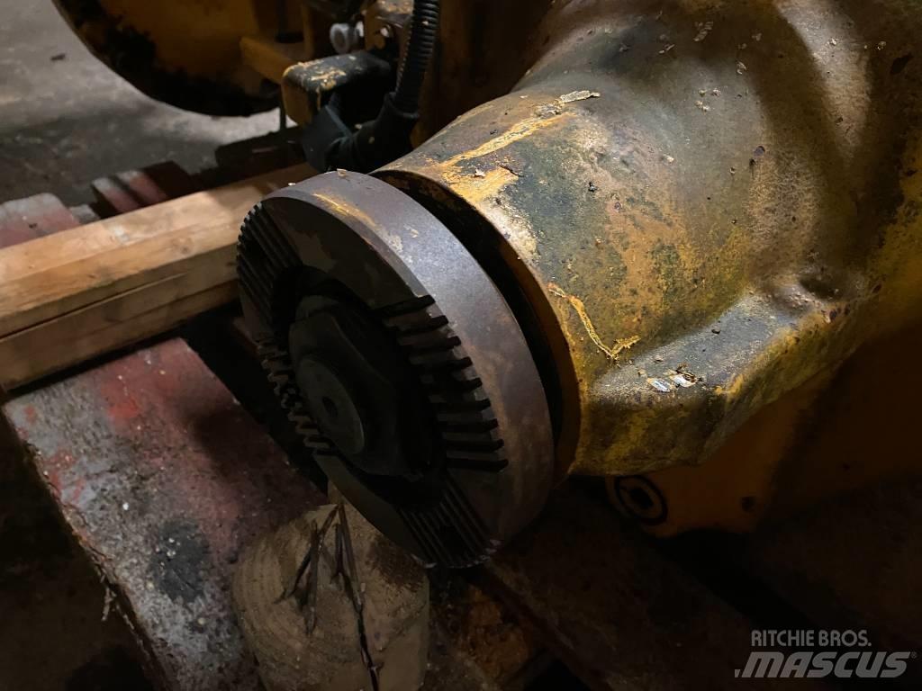 Volvo L90F / L 90 F Оси