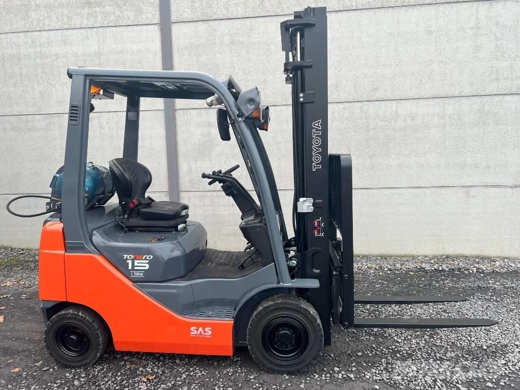 Toyota 02-8FGF15 Газовые погрузчики