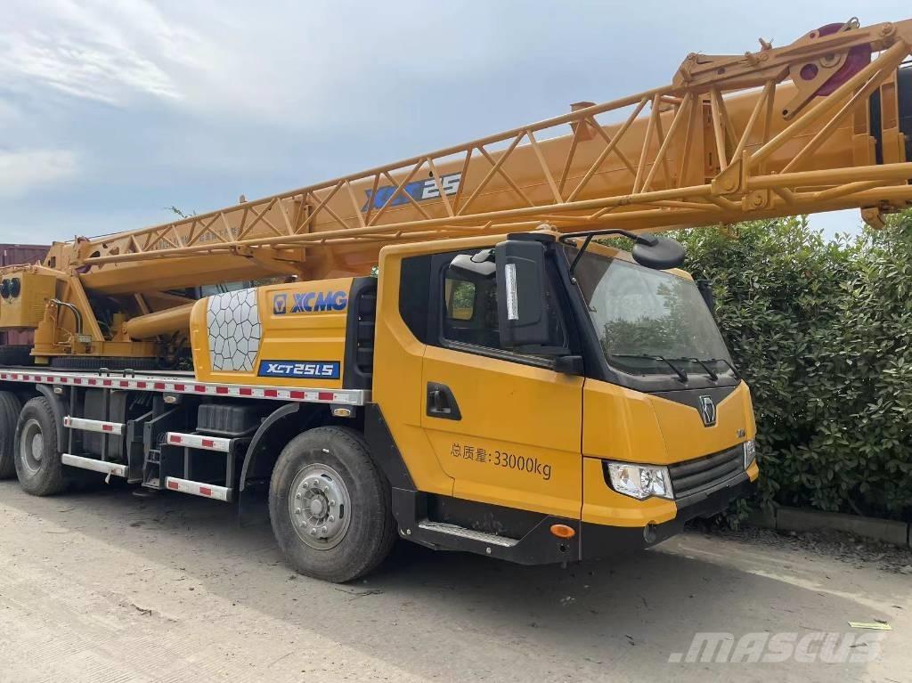 XCMG QY25 Автокраны