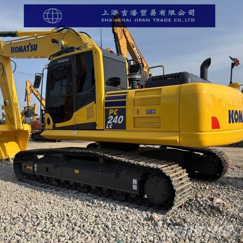 Komatsu PC 240 Гусеничные экскаваторы