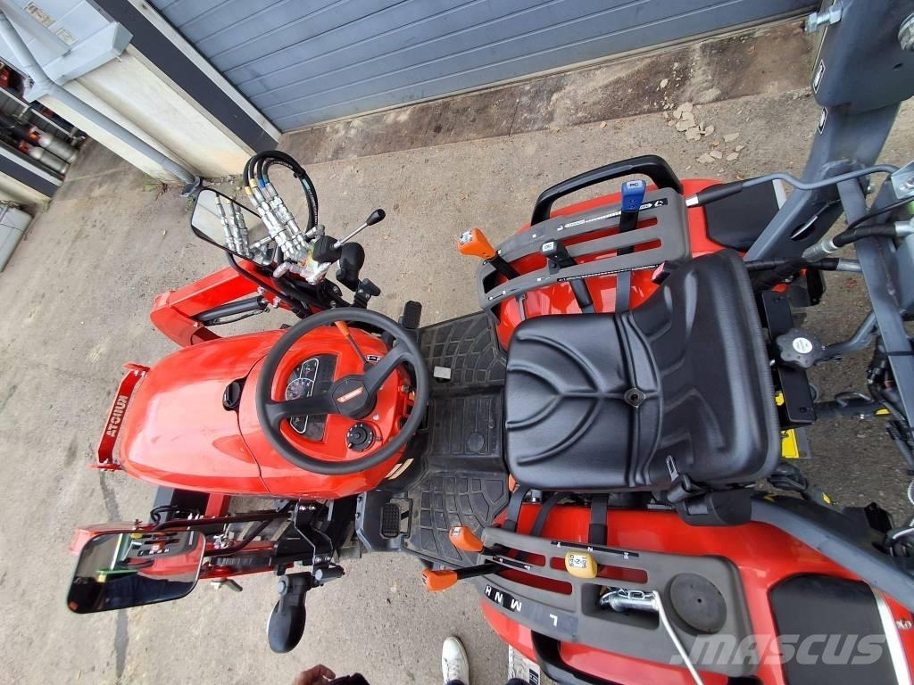 Kubota EK 1-261 Коммунальные тракторы