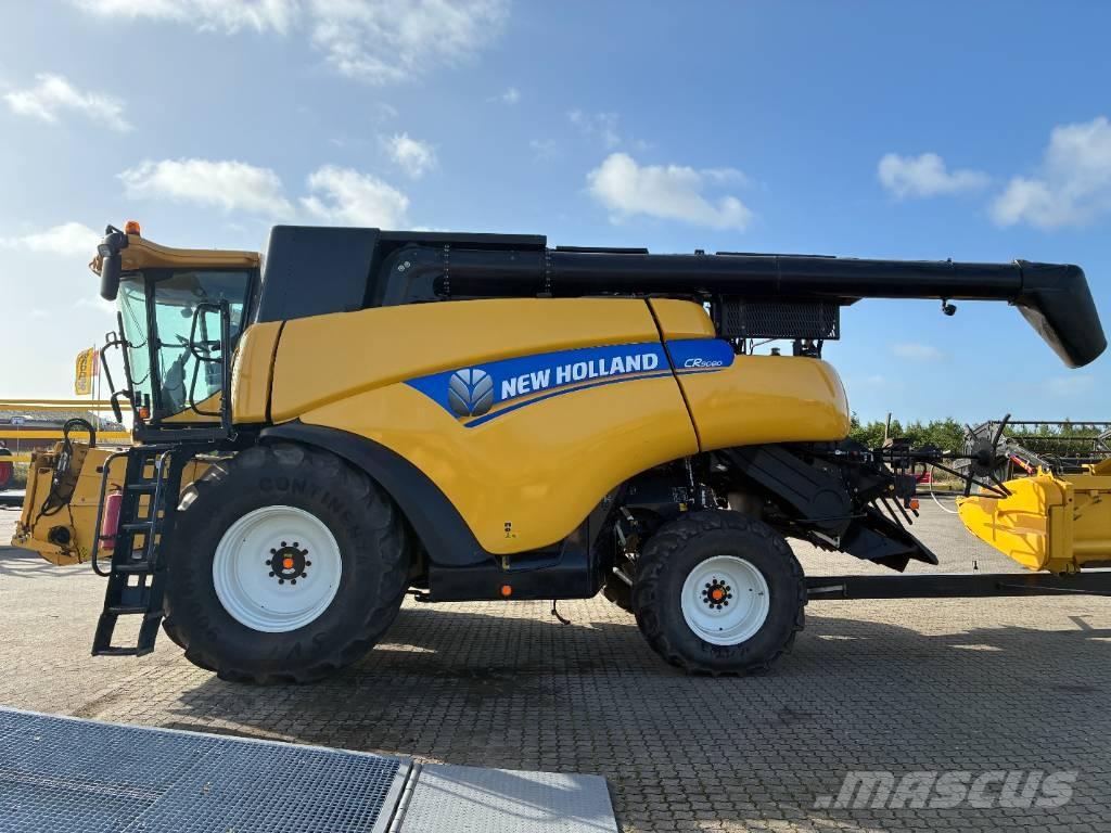 New Holland CR 9080 Зерноуборочные комбайны