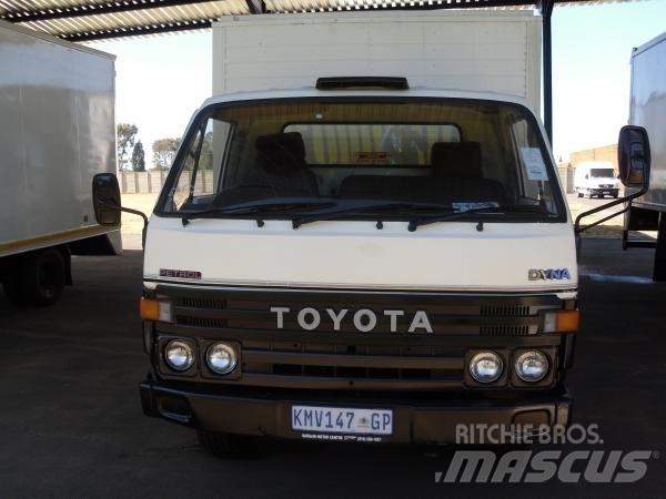 Toyota petrol Специальные грузовики