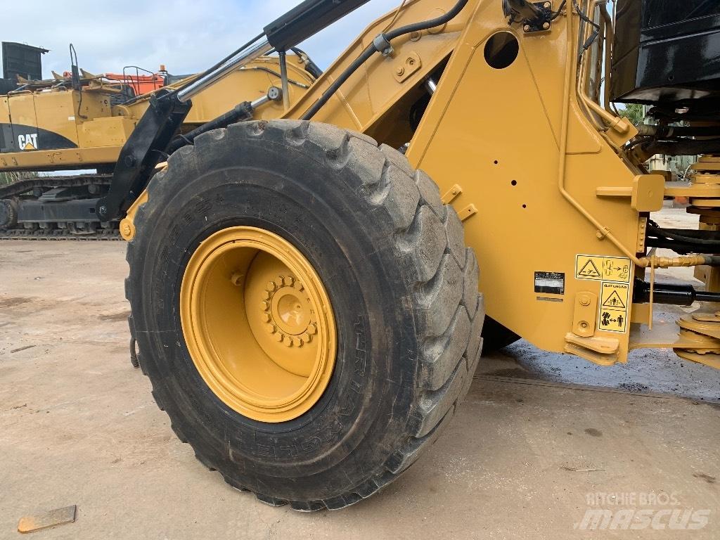 CAT 924 H Фронтальные погрузчики