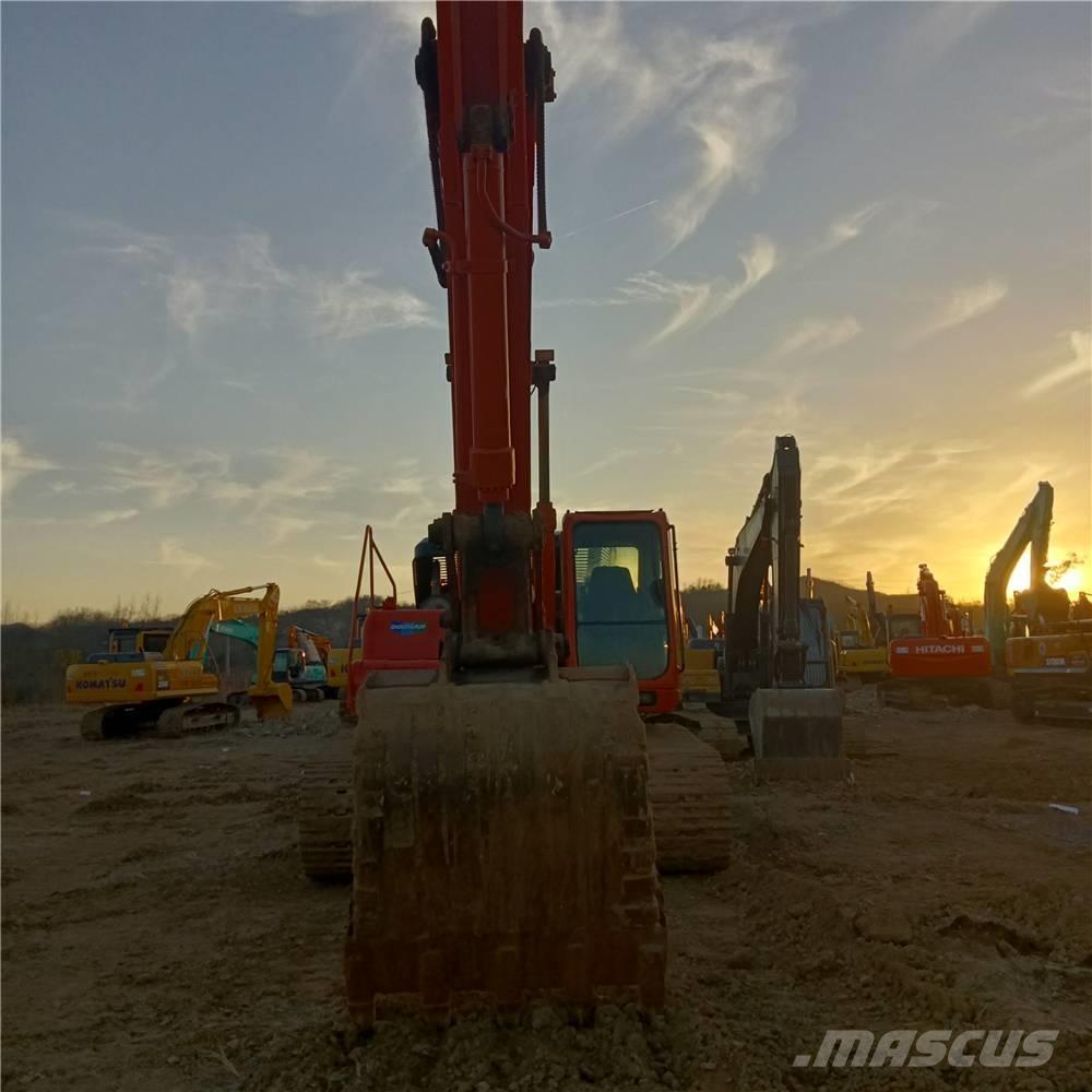 Doosan DH300LC-7 Гусеничные экскаваторы