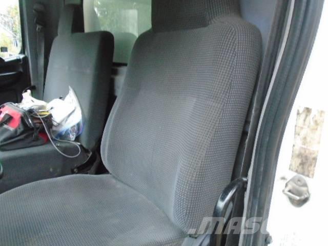 Hino 358 Изотермический фургон