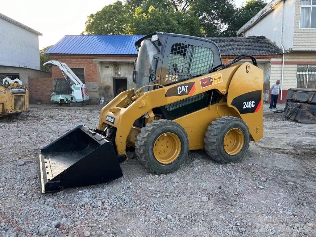 CAT 246 C Мини-погрузчики