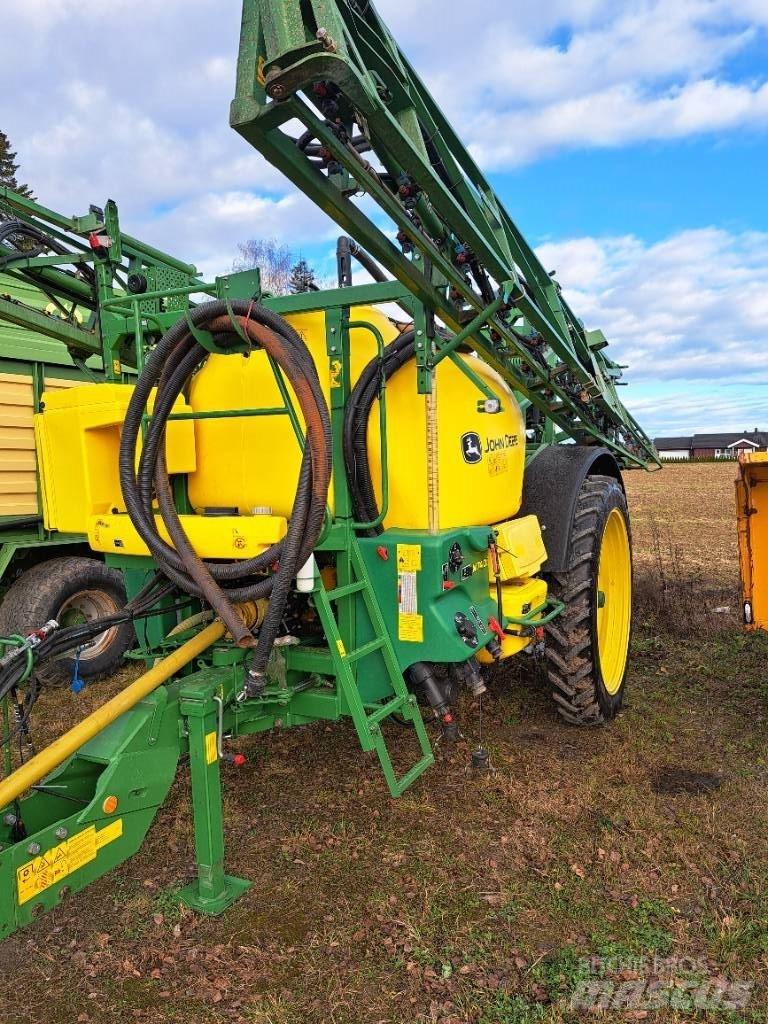 John Deere 740 i Прицепные опрыскиватели