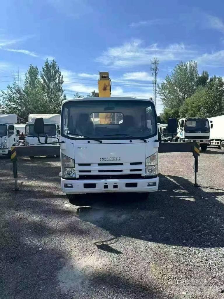 Isuzu ELF 700 Автомобильные краны