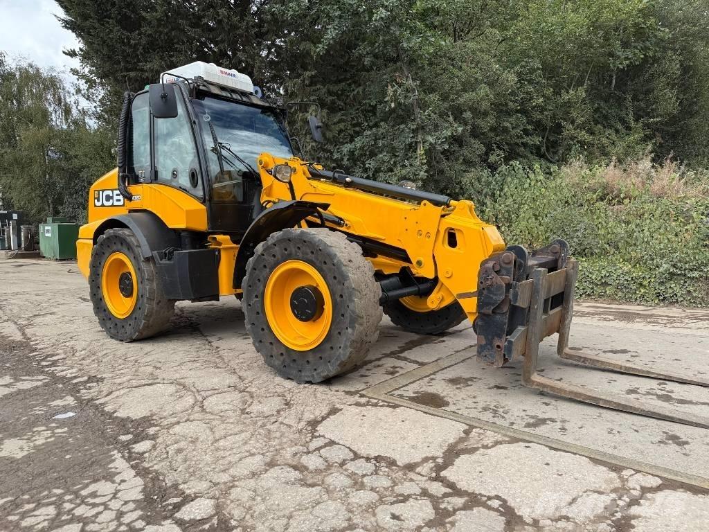 JCB TM 320 S Фронтальные погрузчики