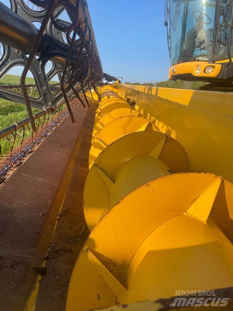 New Holland CX 8090 Зерноуборочные комбайны